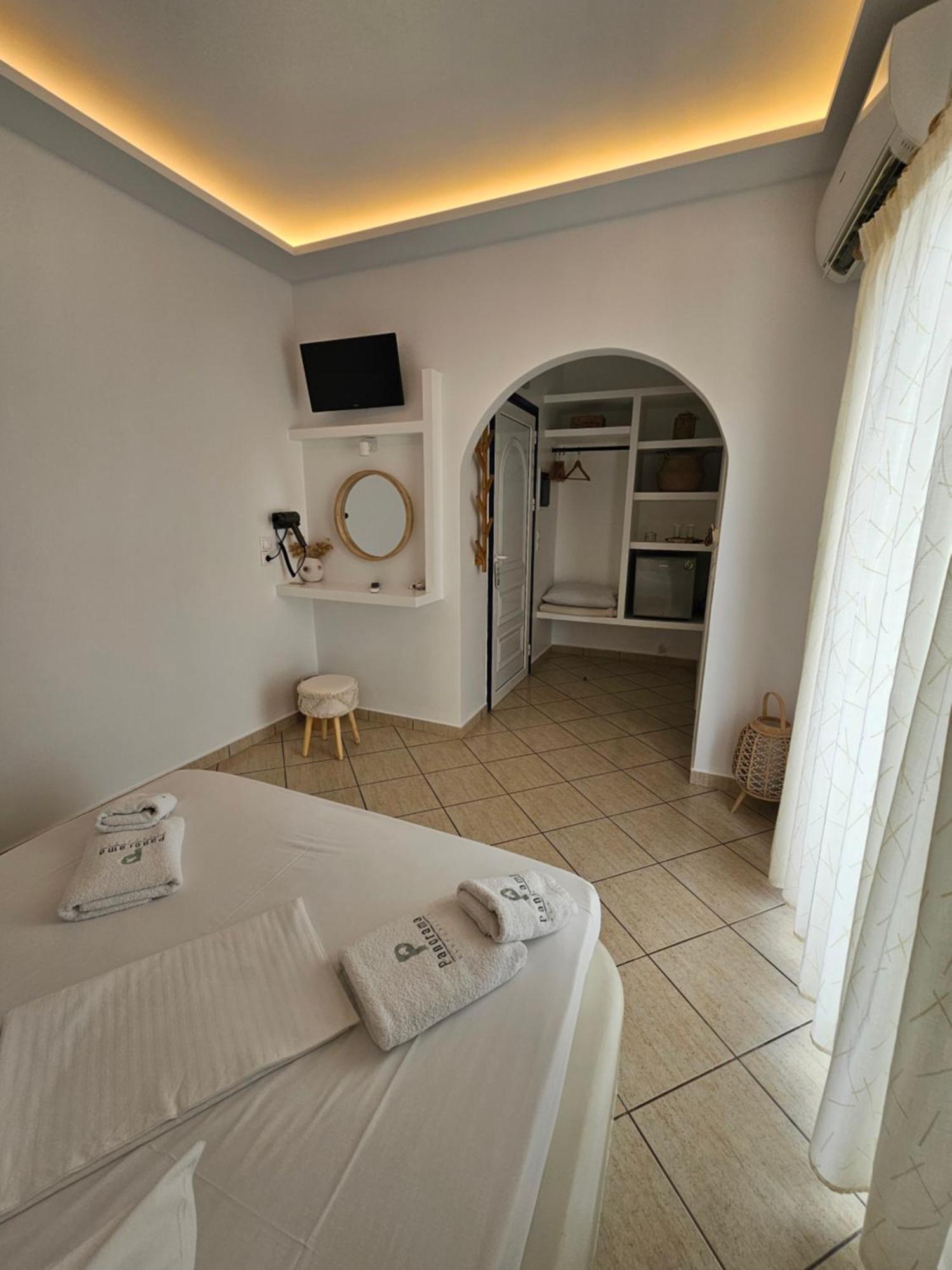 Panorama Elafonisos Hotel Екстериор снимка