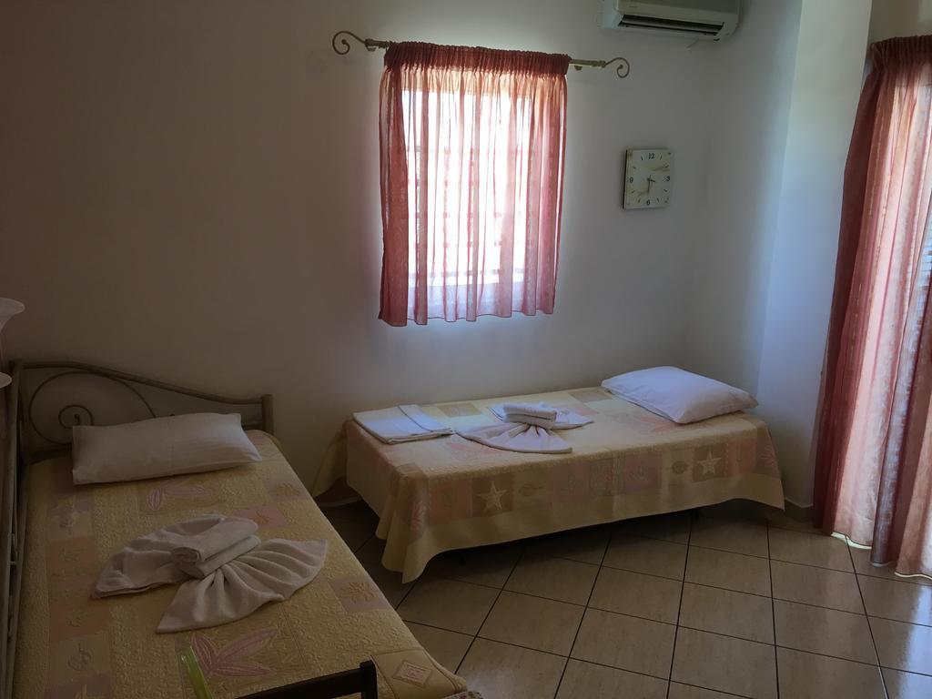 Panorama Elafonisos Hotel Екстериор снимка