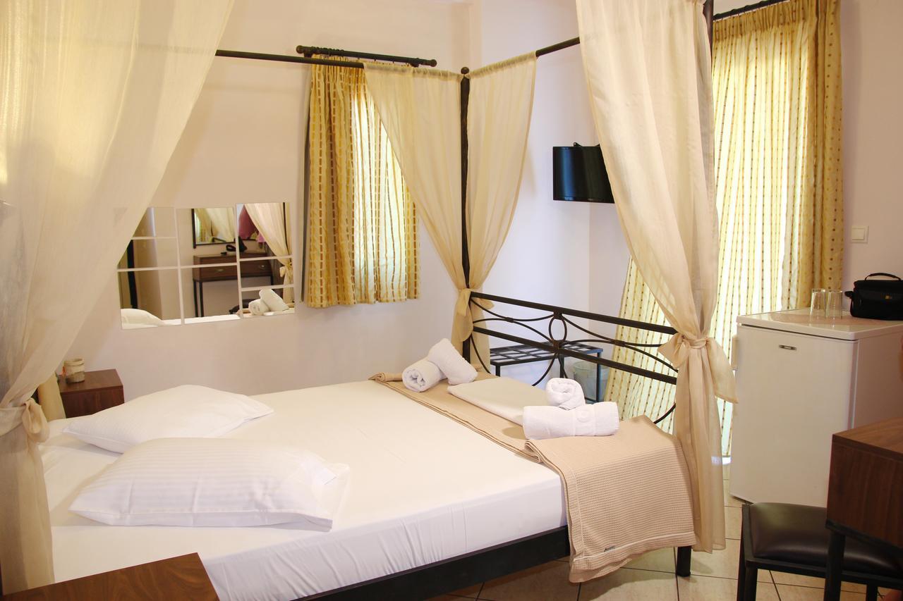 Panorama Elafonisos Hotel Екстериор снимка
