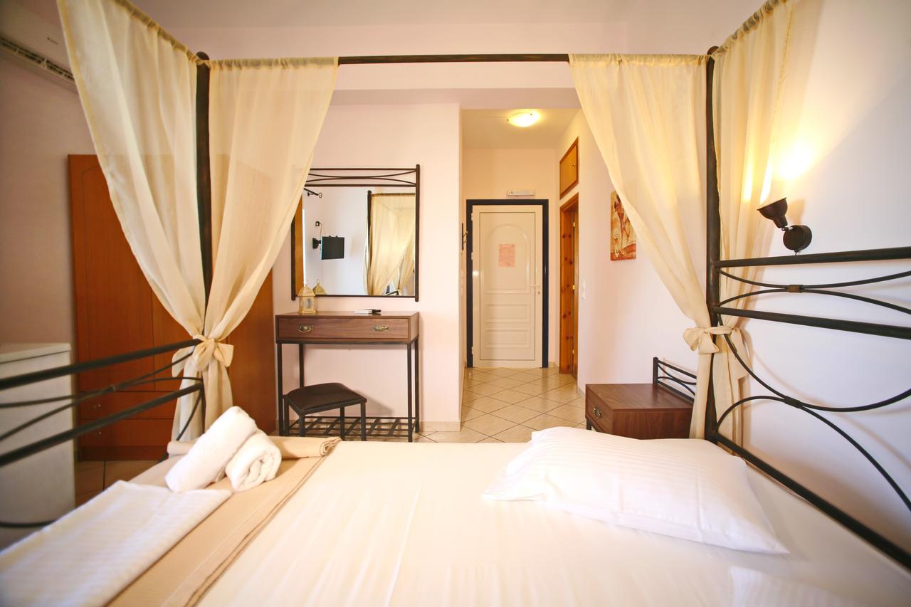 Panorama Elafonisos Hotel Екстериор снимка