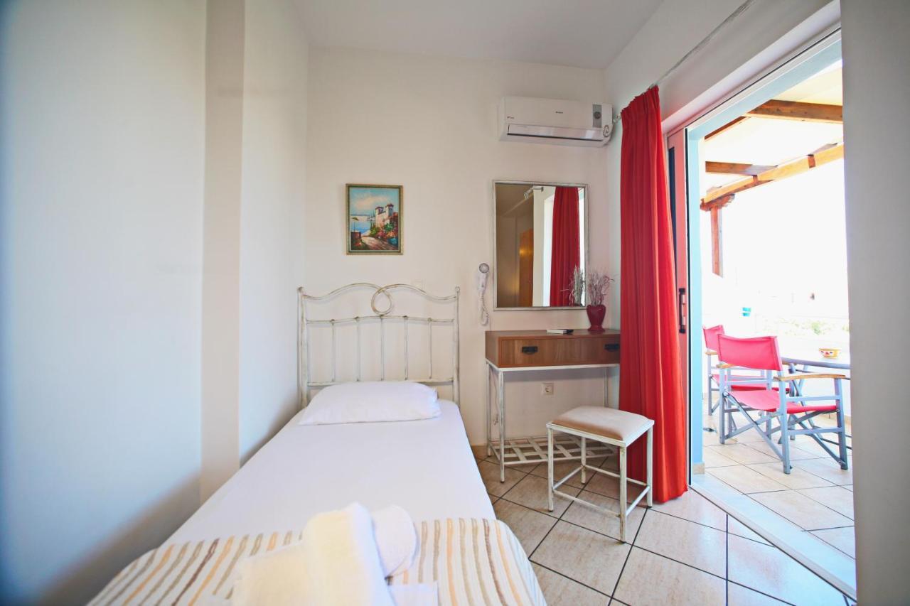Panorama Elafonisos Hotel Екстериор снимка