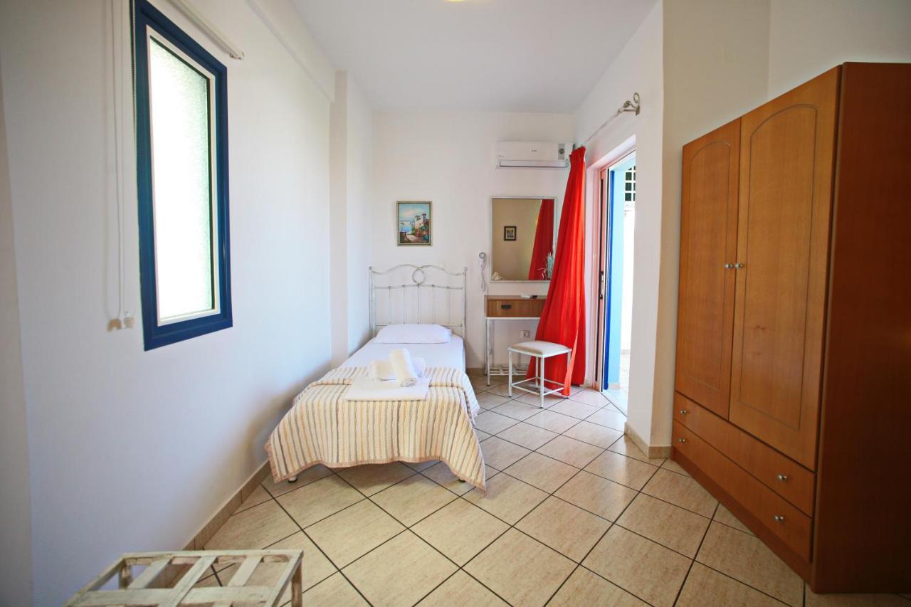 Panorama Elafonisos Hotel Екстериор снимка
