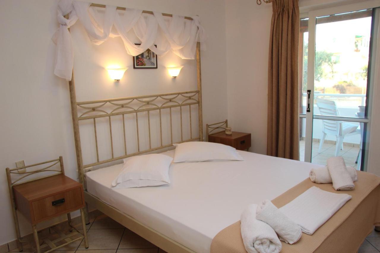 Panorama Elafonisos Hotel Екстериор снимка