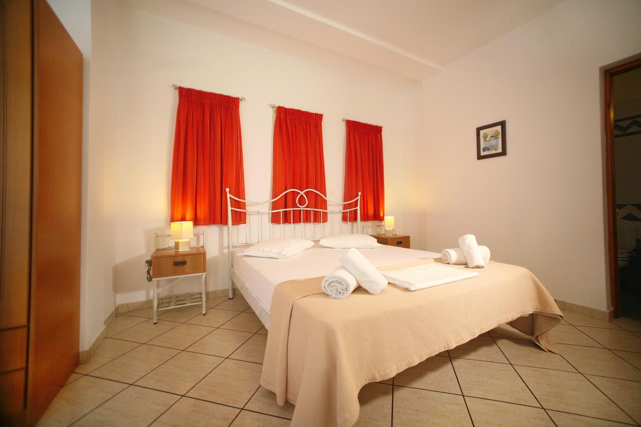 Panorama Elafonisos Hotel Екстериор снимка